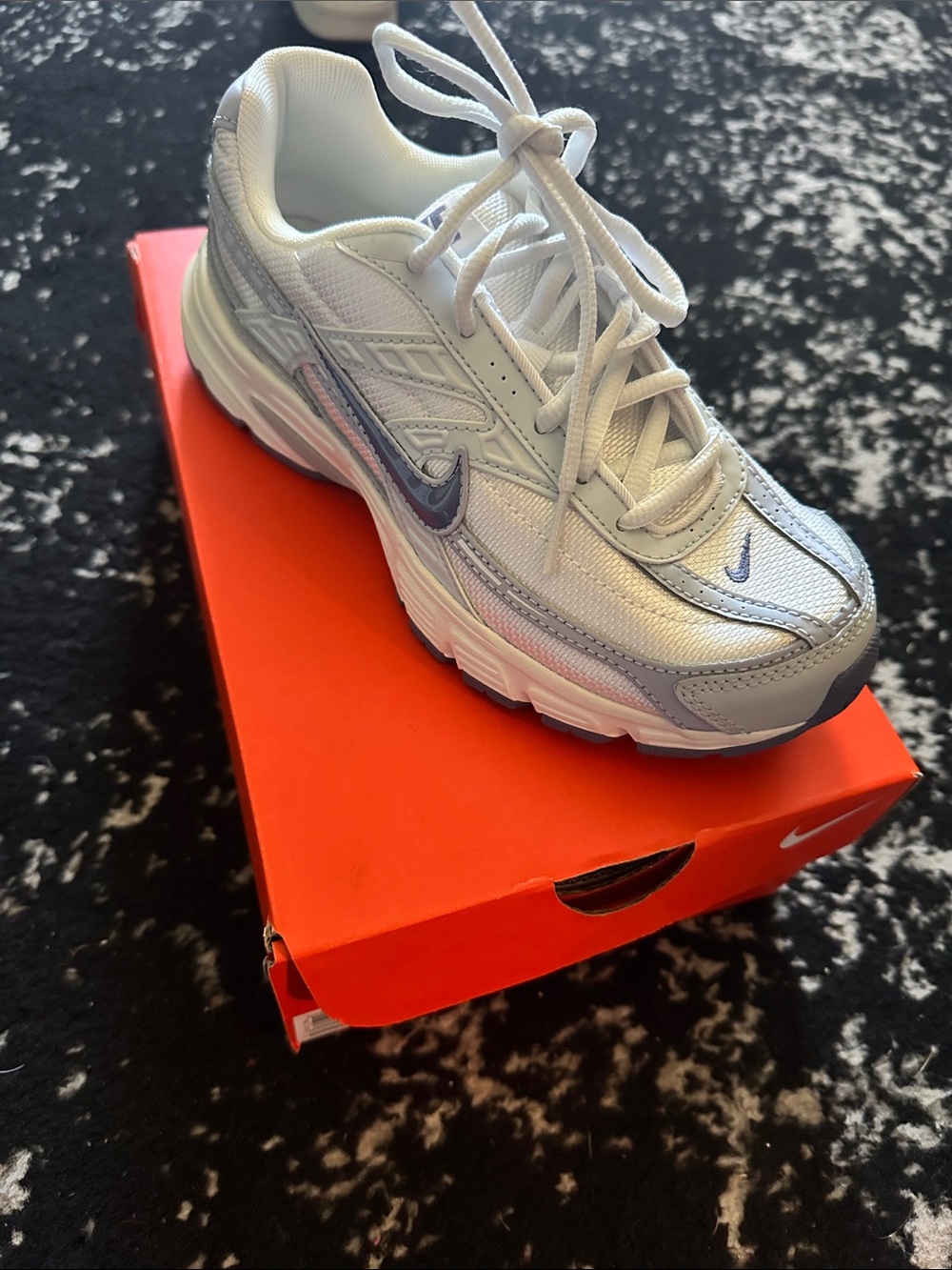 Nike Women's White and Silver Athletic Running Shoe